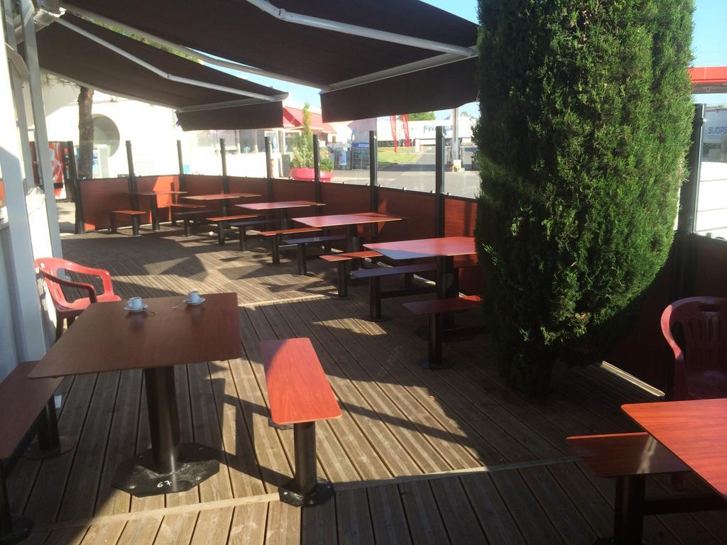 Relais De Barbezieux Hotell Eksteriør bilde